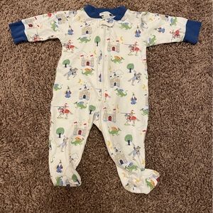 Kissy Kissy Footed Zippered One Piece 0-3 months